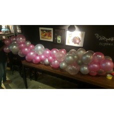 Organic balloon garland as table decor